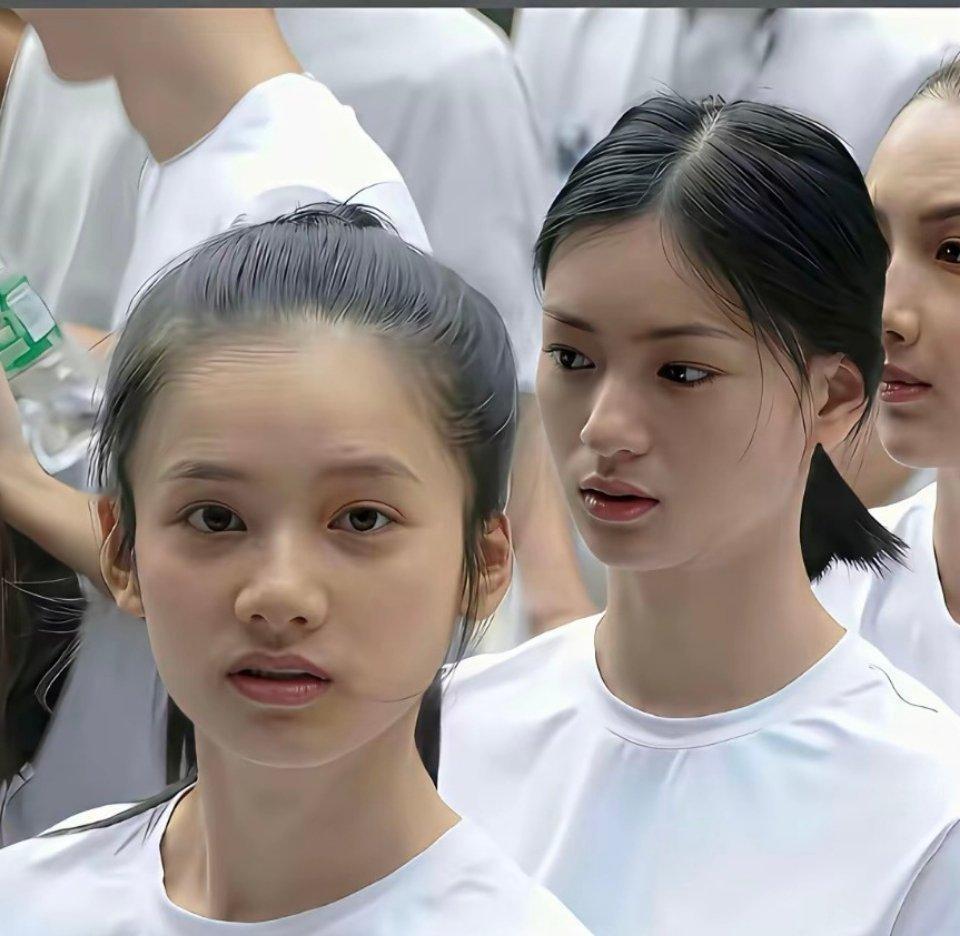 张婧仪是不是从小到大都长得一样漂亮啊