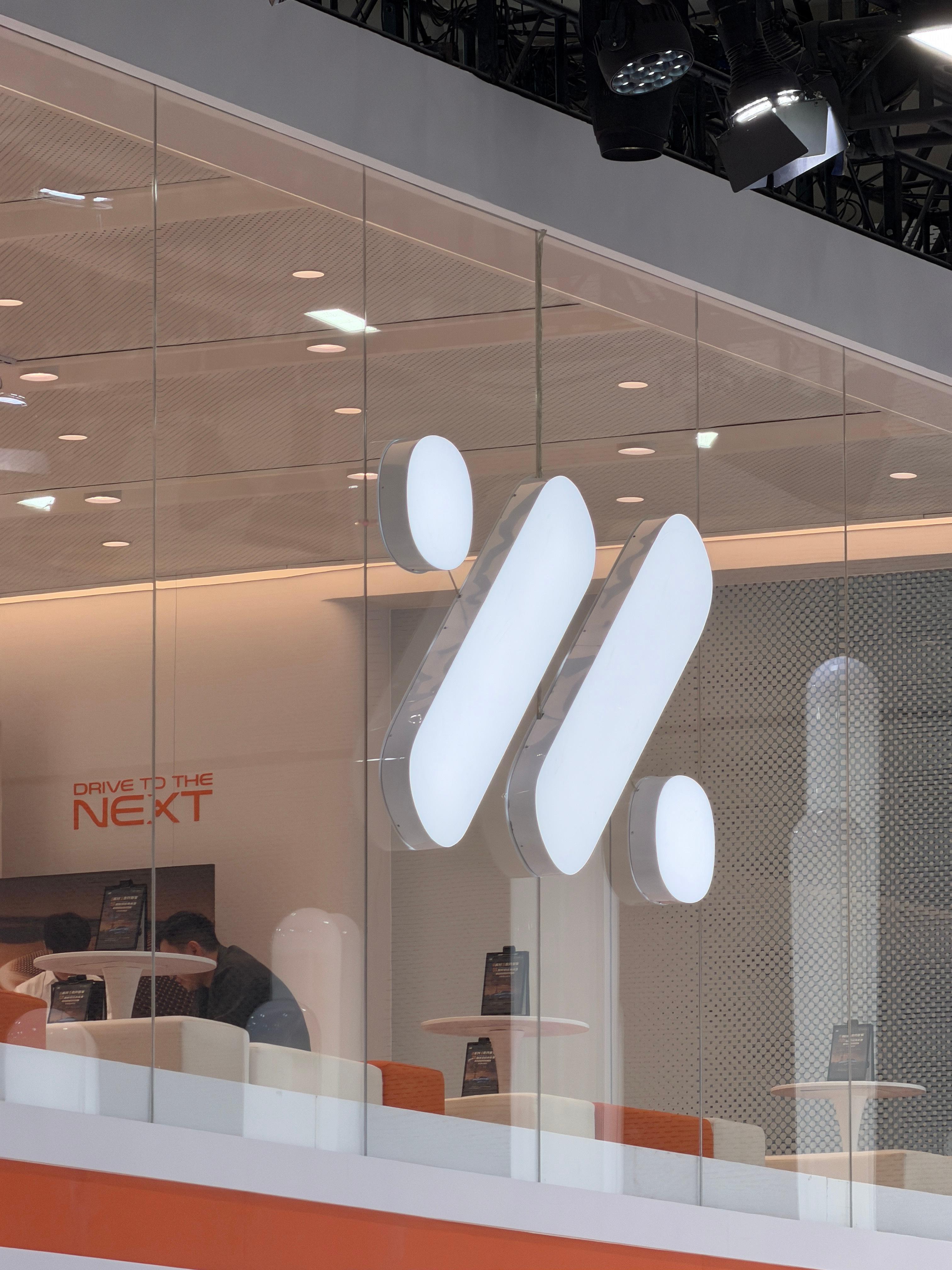 智己广州车展传来好消息：LS666增程新增产线，提车周期缩短！智己连夜跟宁德时