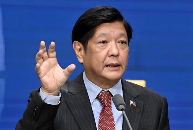 马科斯这次是真下死手了，弹劾案还没开庭，检方直接甩出“王炸”，誓要用最快速度把萨