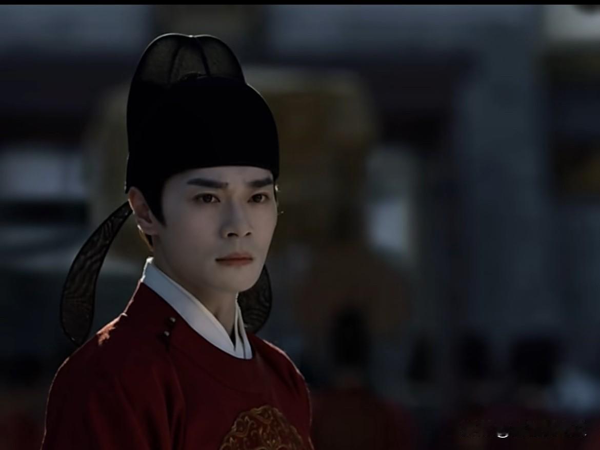 天呢曹骏只一眼我决定《山河枕》追下去了，不为别的，就为曹骏这一眼不舍与无奈，