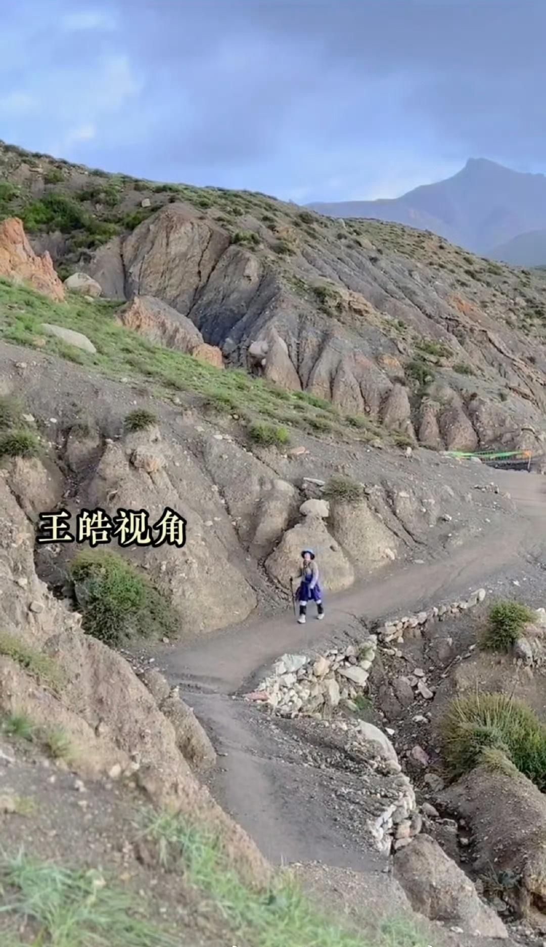 黄雅莉回应异地恋保鲜秘籍是旅行她用旅行设计爱情故事，不让距离成为阻碍。每一次出发