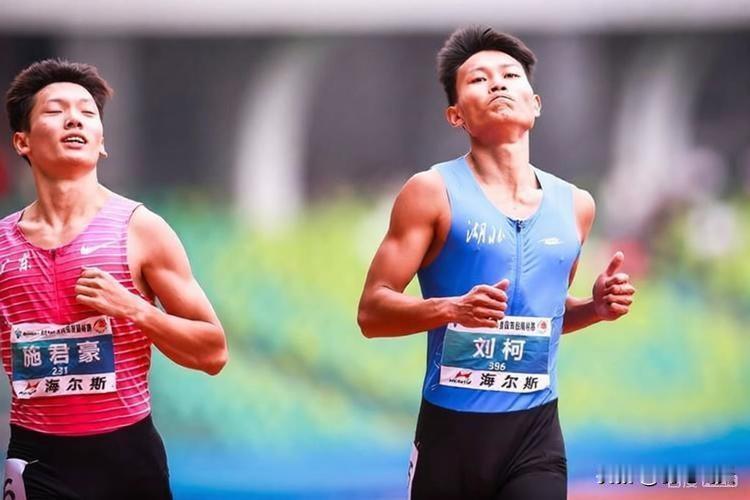 刘柯200米飞人一骑绝尘北京时间8月15日，2026年全国田径锦标赛，一声枪响