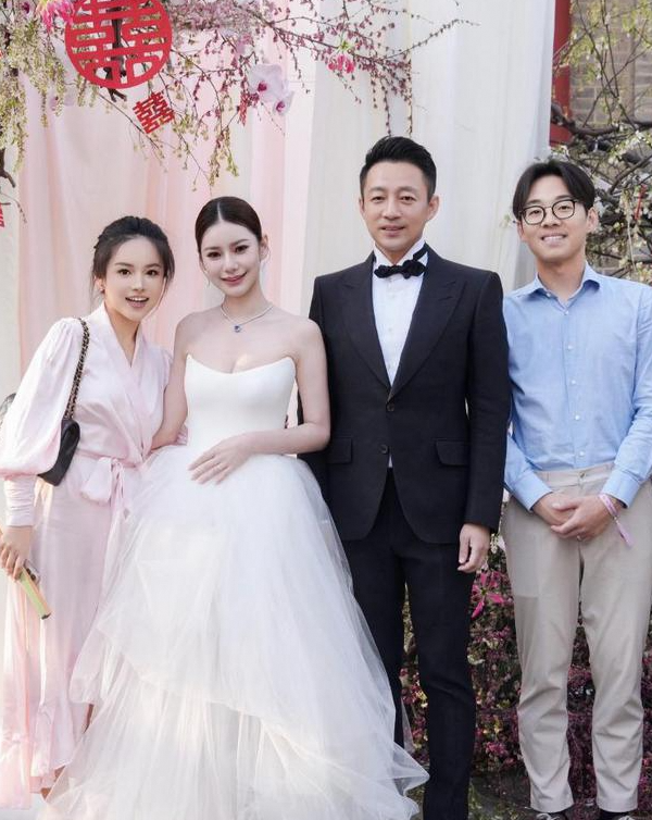 汪小菲马筱梅婚后北京逛街二婚幸福超甜蜜