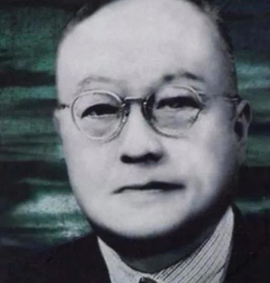 1945年，中统特务头子徐恩曾被蒋介石免去一切职务，他不甘寂寞，花四千两黄金开办