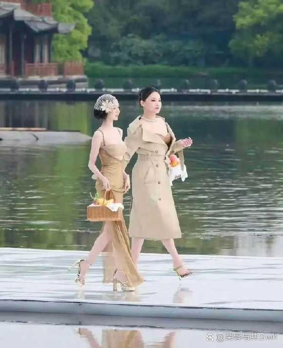 第一次这么直观的感受到80斤和120斤的差距