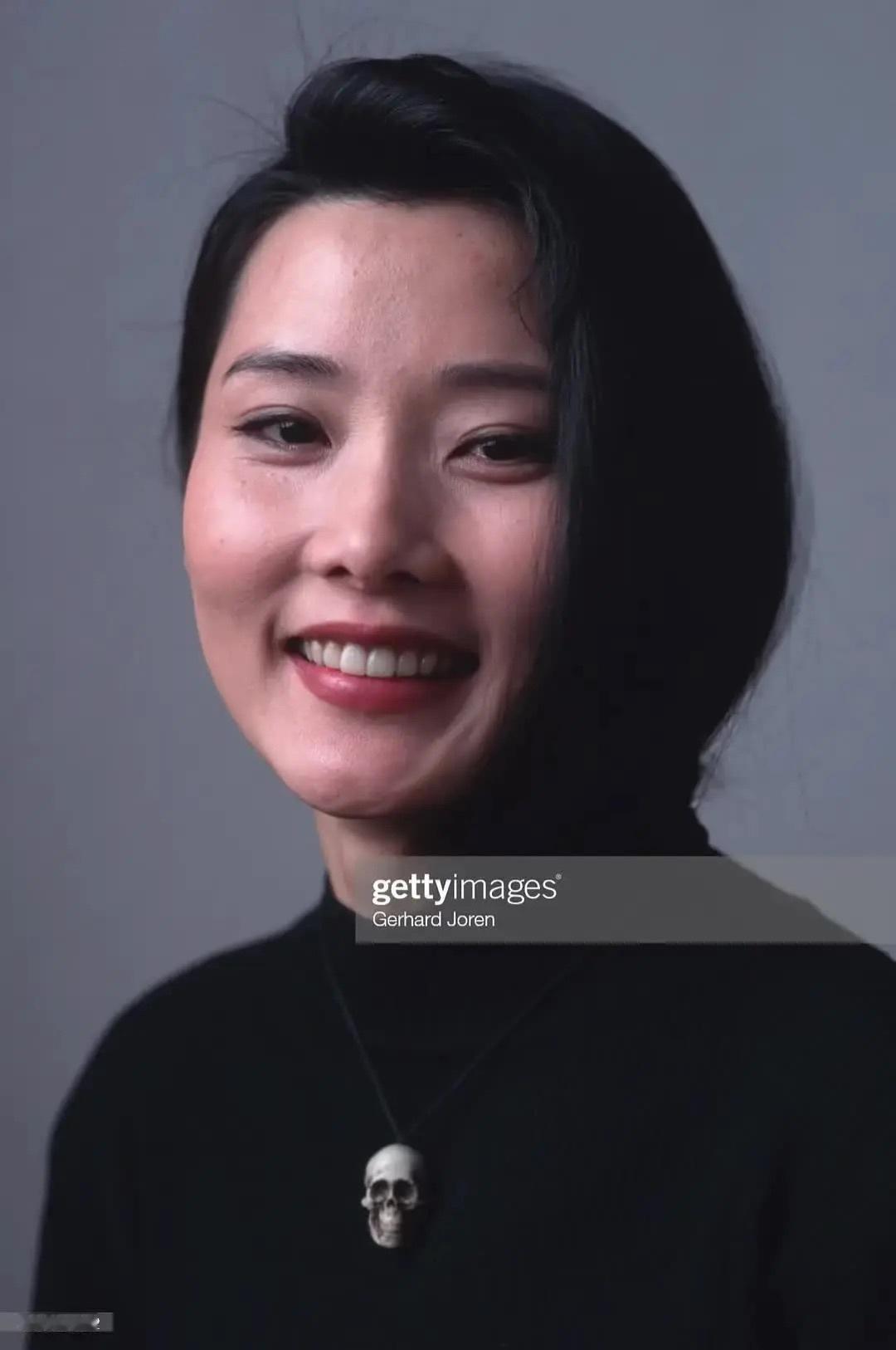 好漂亮的颧骨….🪭​​​