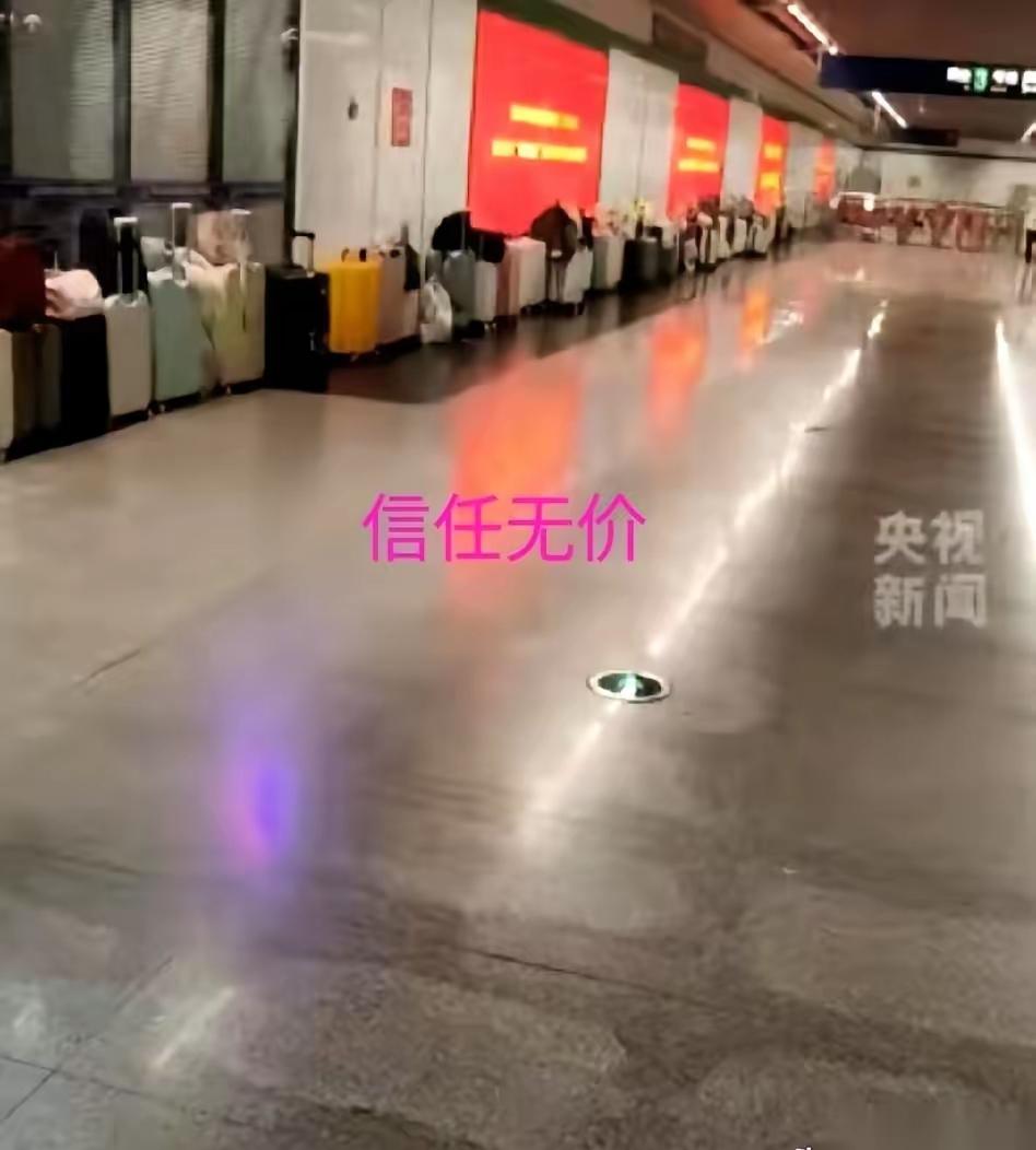 全国的车站码头寄存处应该改为公益站南京南站寄存柜南京行李存放点南京火车站