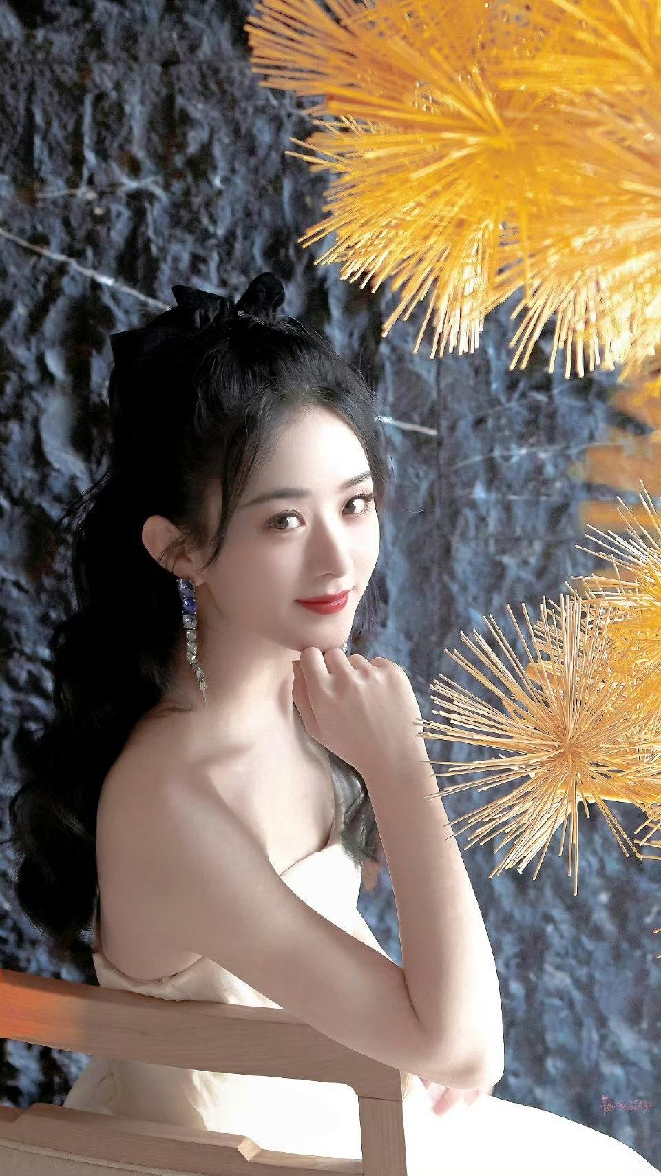 赵丽颖这气质绝了~太有女王范了吧！