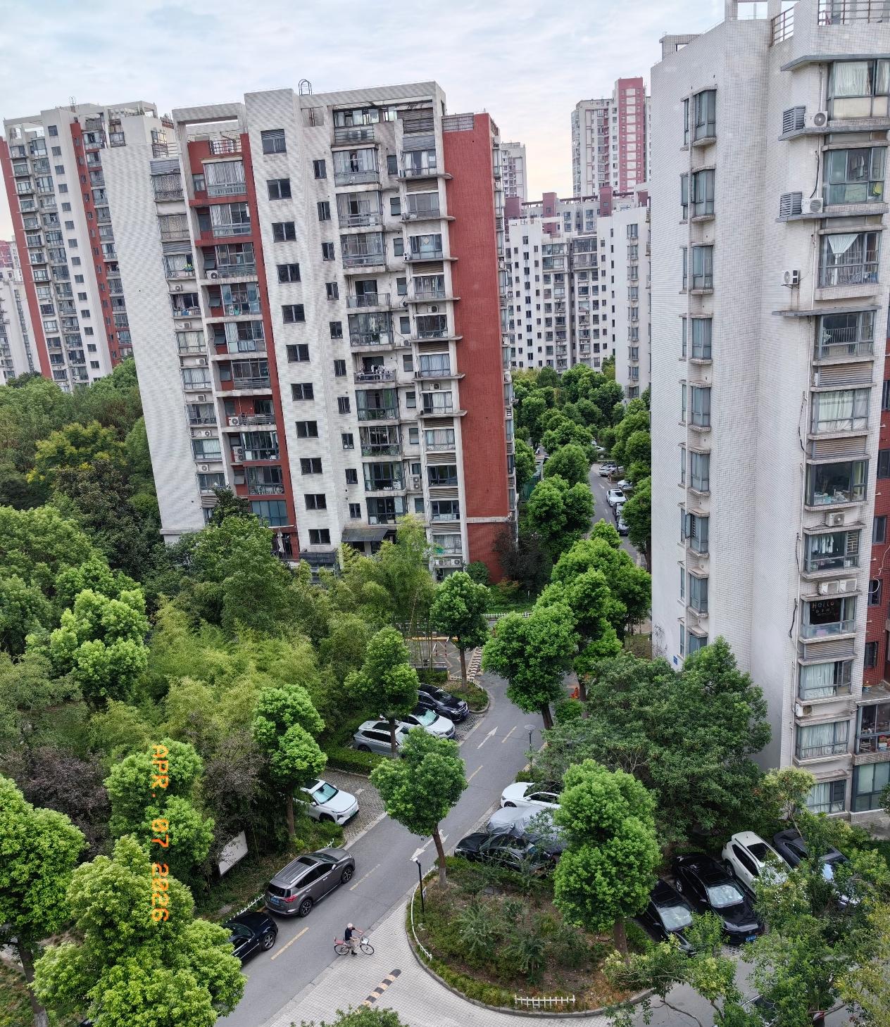 房价涨了，说实话，这波上涨也在情理之中。房价已经跌了好几年，差不多也跌到底了