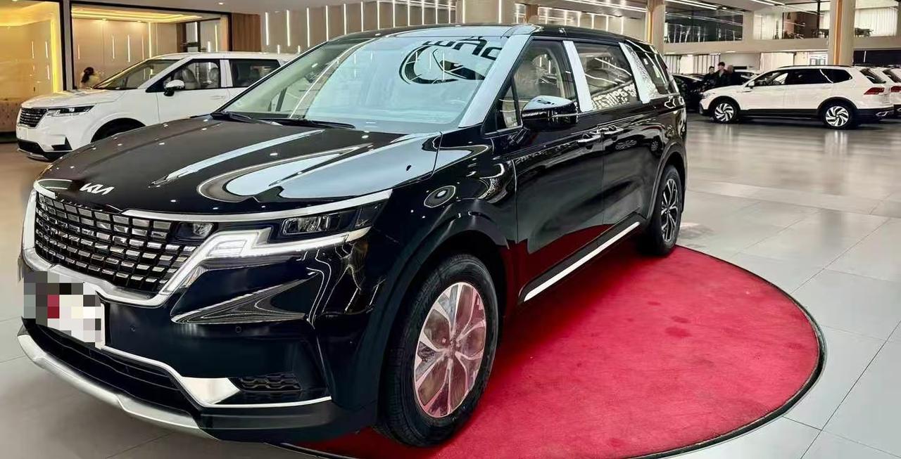 全新26款起亚嘉华，2.0T公务版指导价28.89万，新车没上牌，可以领国补省