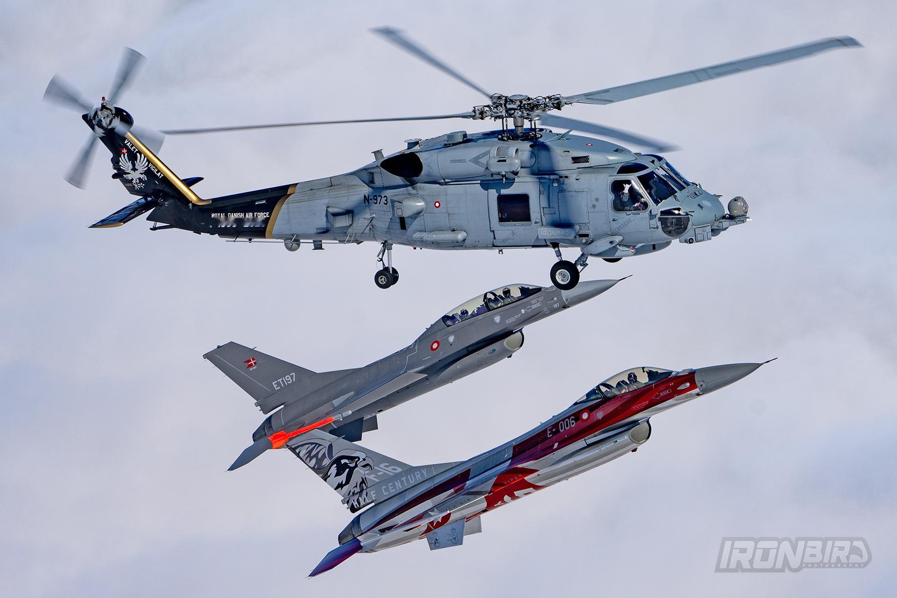 丹麦罗斯基勒航展，F-16和MH-60R​​​