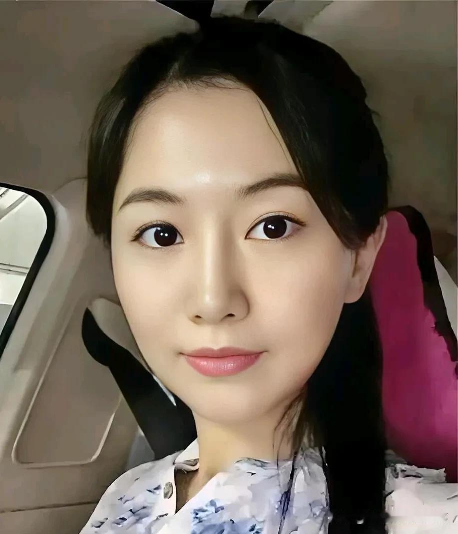 捞女翟欣欣都干了些啥？捞女界谁能排第一？这项“殊荣”非翟欣欣莫属！我们来