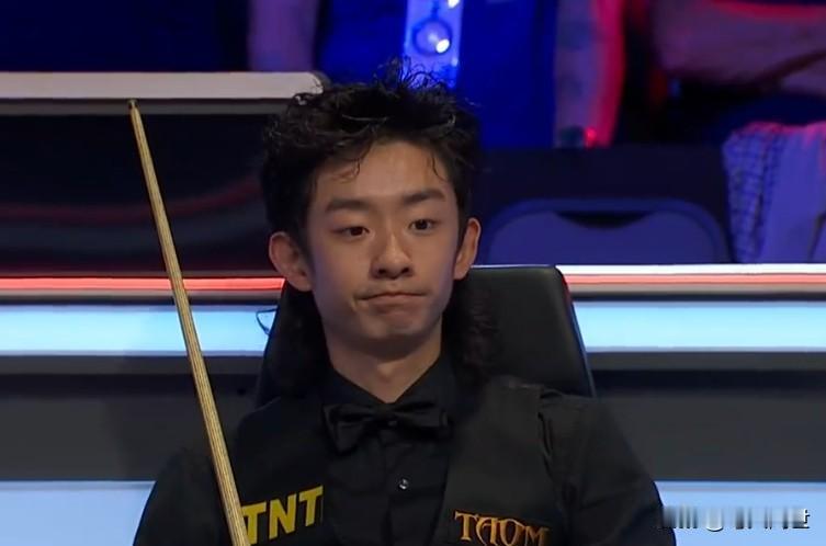 想赢怕输！无形压力下，技术完全走样了。不是对手有多强大，更不是对手不留机会，只