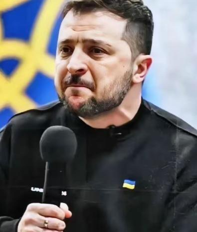 乌克兰议会，又投票了。330票赞成，几乎是全票通过，议员们连辩论都没辩论，迟疑一