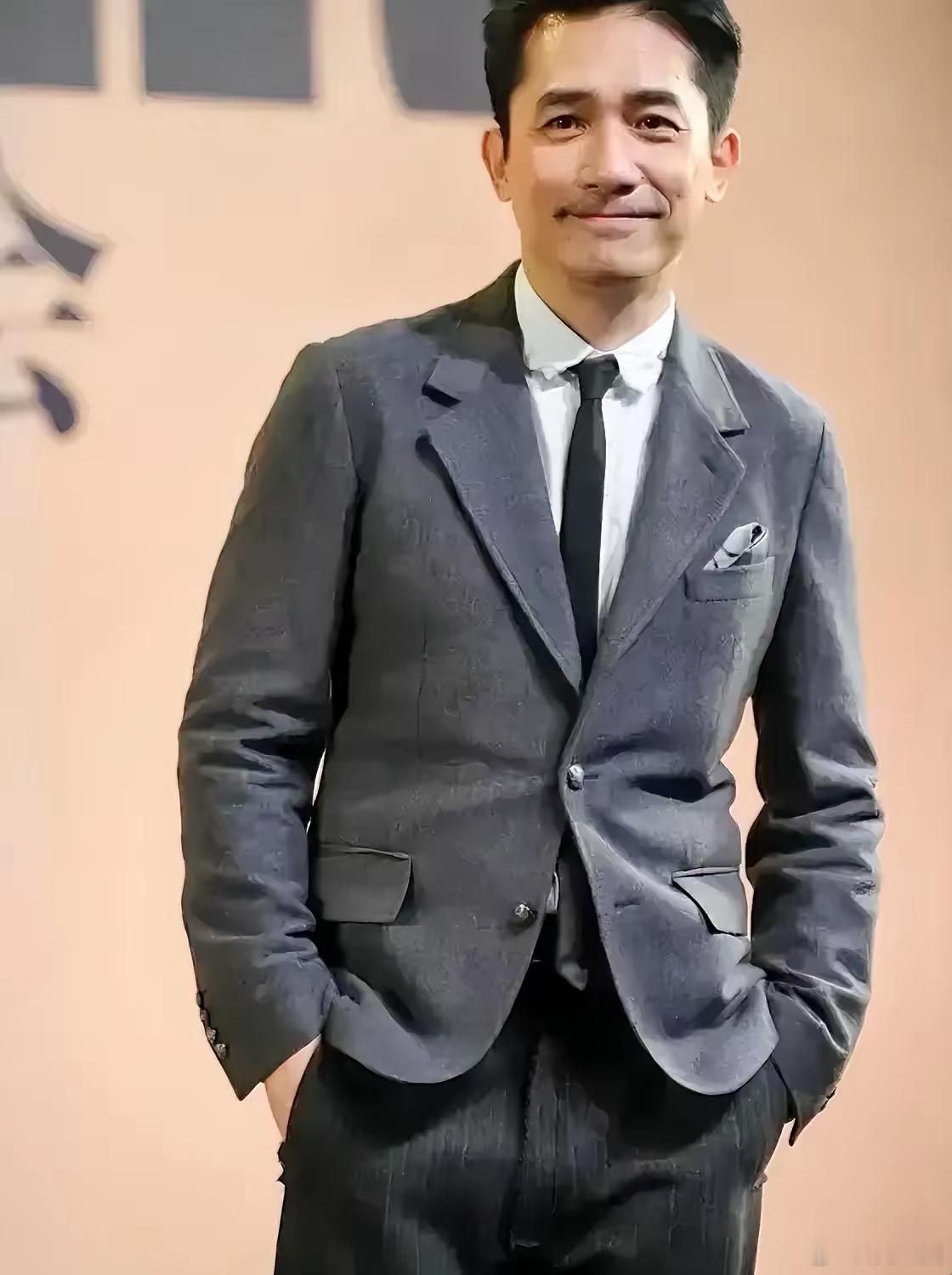 梁朝伟不是不演了，是不适应时代，没几个人愿看他了。而投资人都是很现实的。你看古