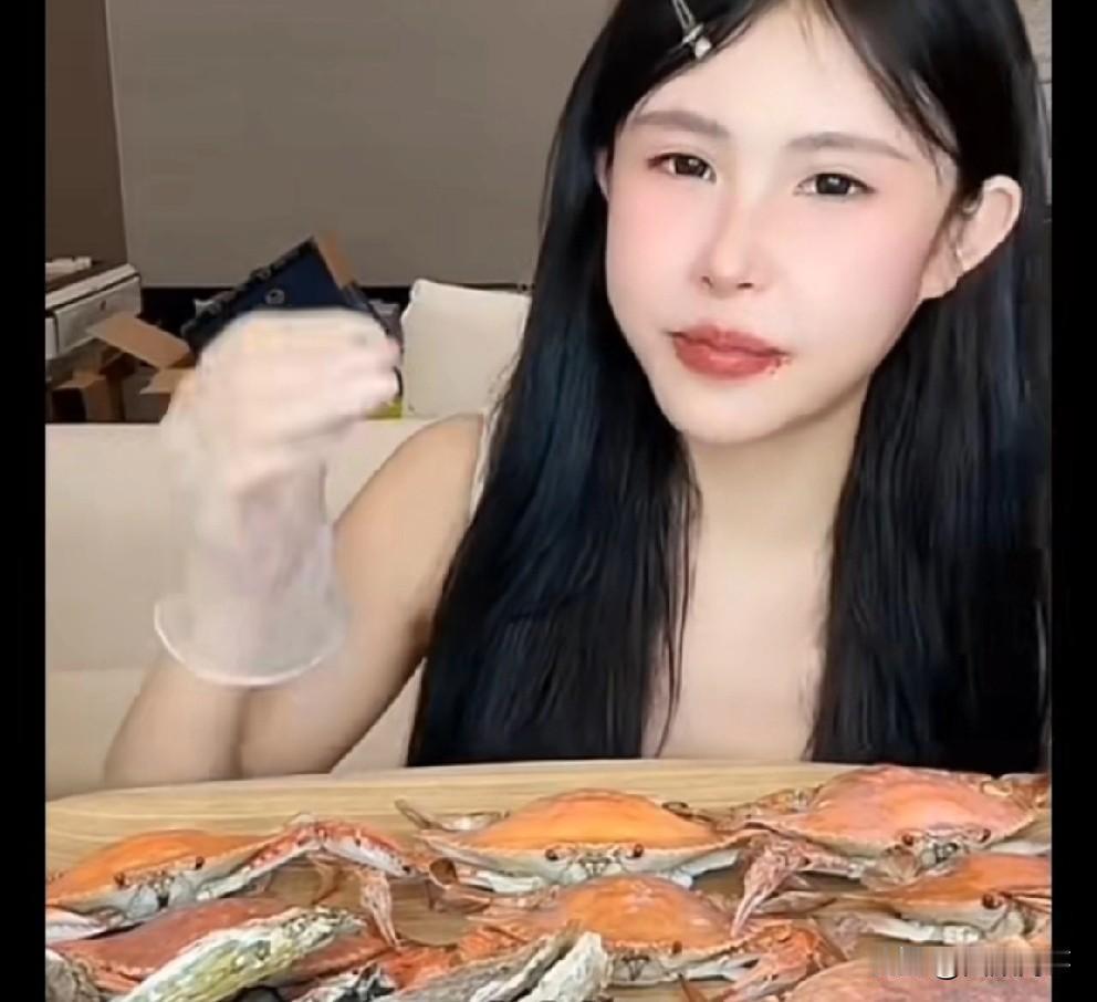 猫妹妹吐槽，有钱人玩的都涉及违法，寻求病态的刺激！