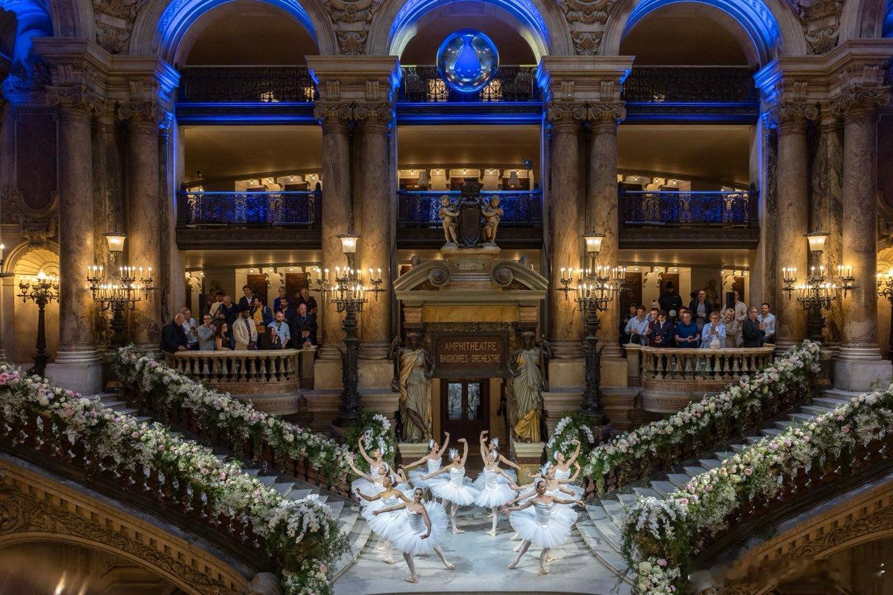 腾势Z9GT在欧洲正式上市混动版10.1万欧元起（80.5万元人民币）