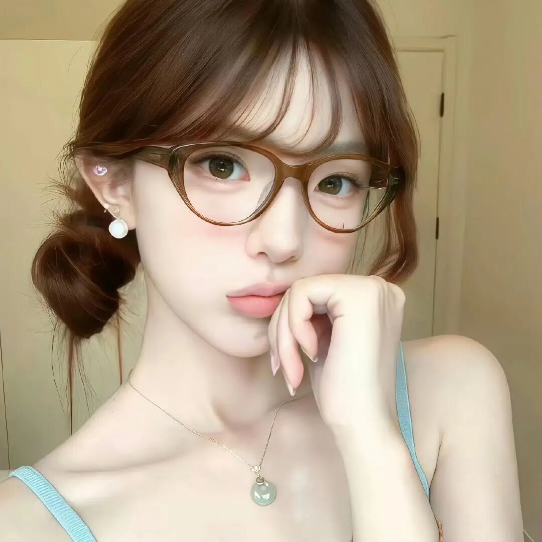 𝙎𝙝𝙖𝙧𝙚丨头像+背景图°★要在阳光下炙热的生长☆.WeChat丨女