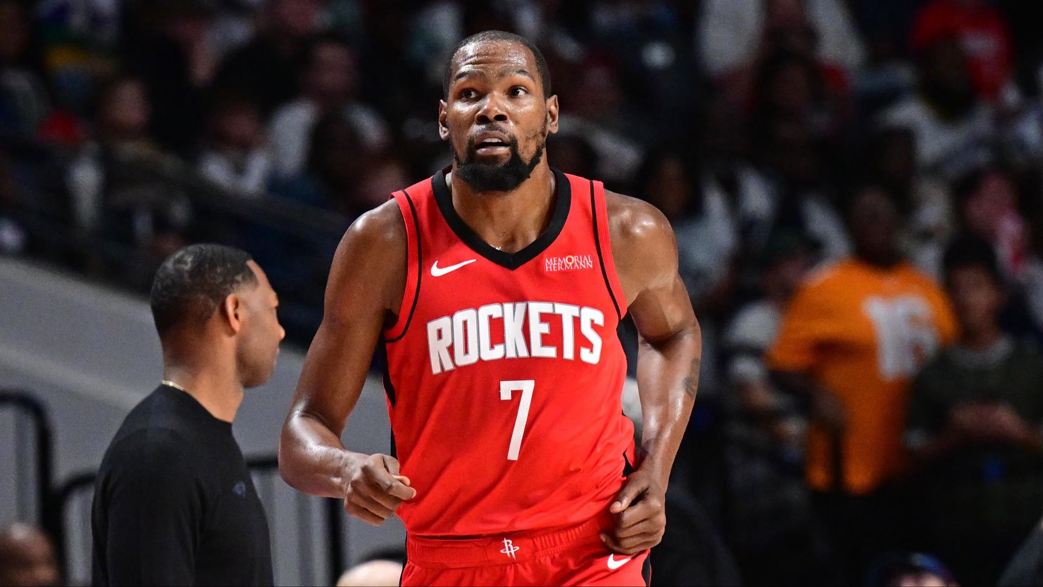 NBA历史季后赛场均得分榜（至少出战100场）：1.迈克尔·乔丹—33.4分2.凯文·杜兰特—29.