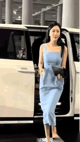 “你太装了。”就这三个字，从王石嘴里说出来，真是又惊又叹。想想以前那些机场照