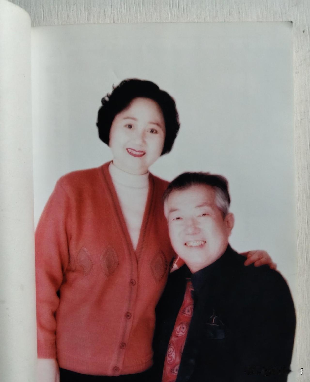 王大治出身陕西西安戏曲世家，父母均供职于陕西省戏曲研究院，国家一级演员。父