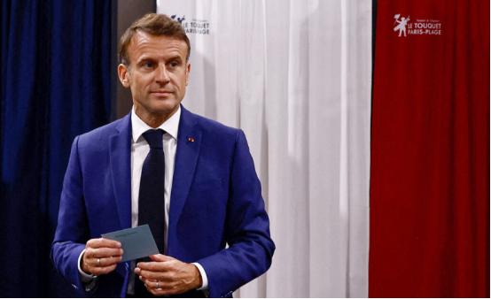 重磅！法国可能要把圆明园被抢走的宝贝，连同当年抢走的紫禁城藏品归还给中国了。 