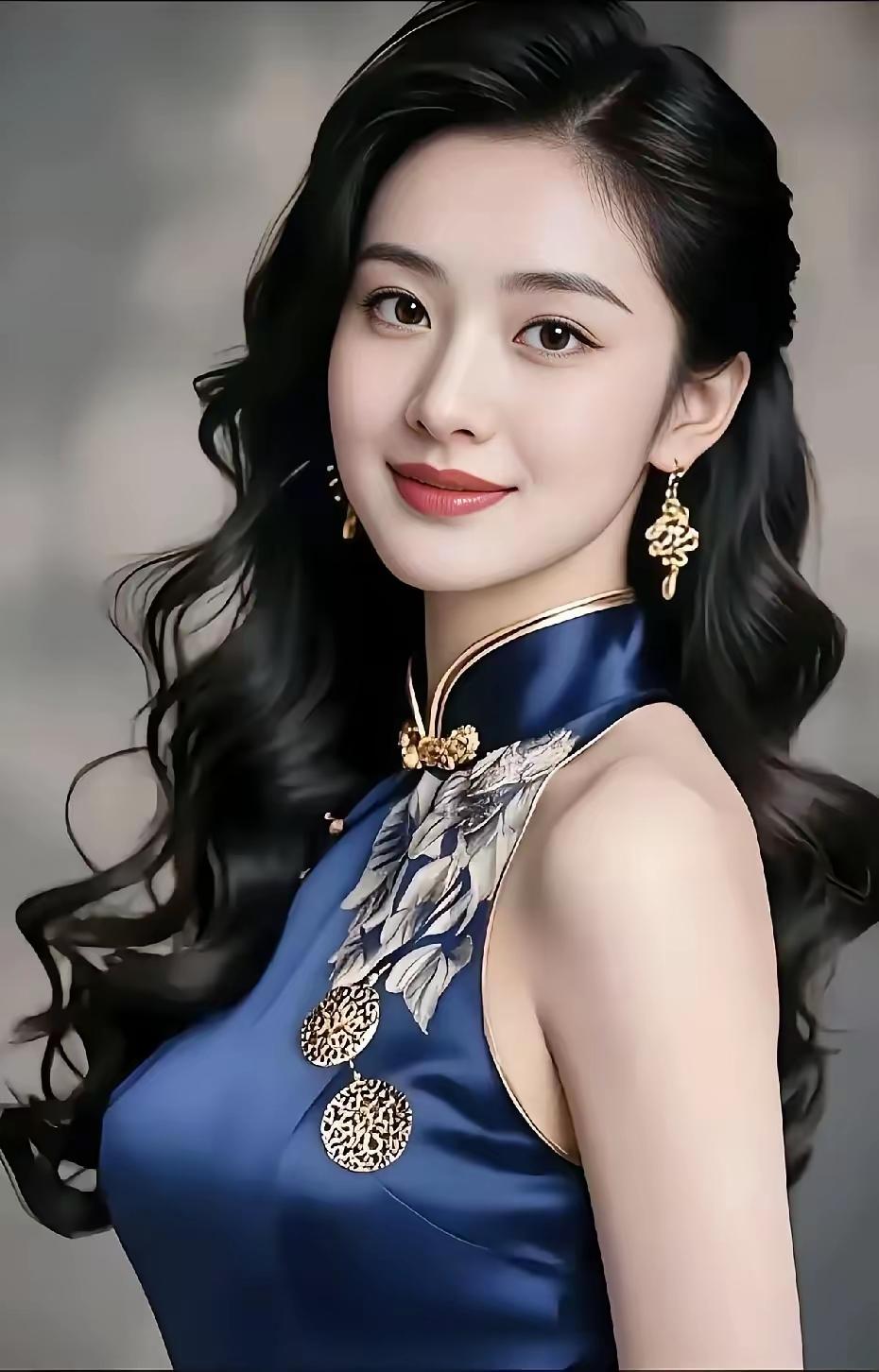 优雅蓝裙，金饰点缀，气质女神！