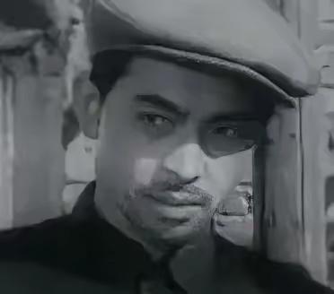 1944年，特务张永顺押着新抓到的地下党去集市认人，遇到了正在那里溜达的老乡。特