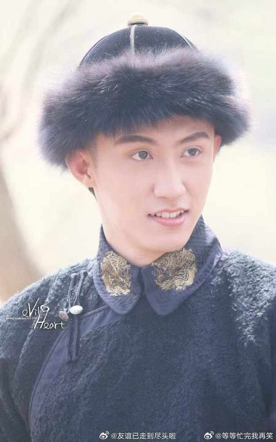 网传杨紫黄景瑜合作古装剧网友爆料杨紫和黄景瑜要合作一部古装剧，真的假的啊！有点