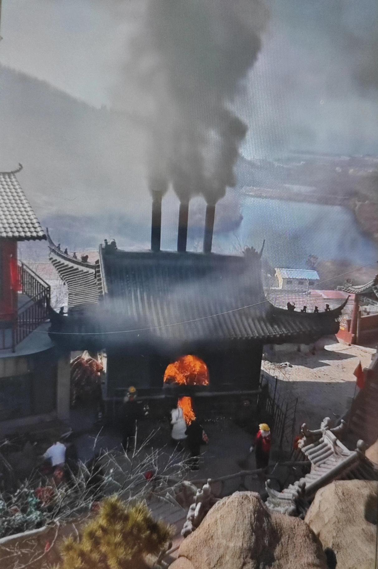 即墨区香火最旺盛的庙宇当属即墨鳌山卫街道的东京山，在青岛的四大仙府中绝对排第一！