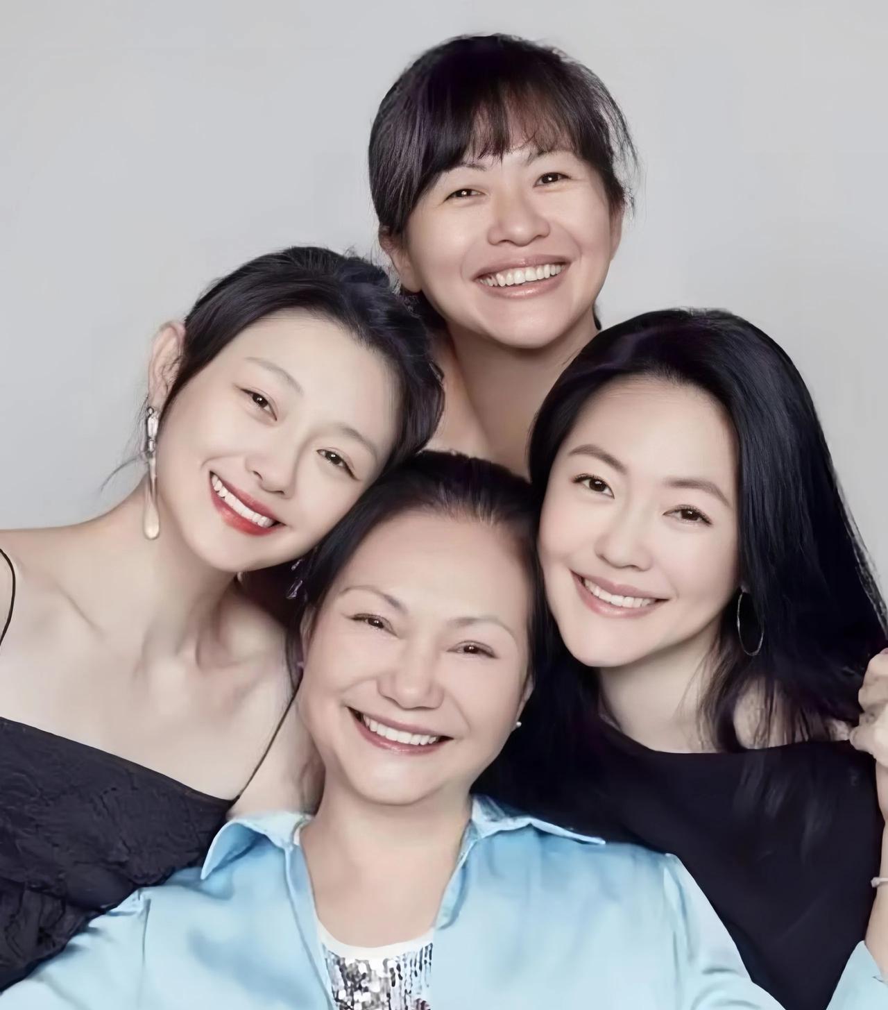 其实大S三姐妹，就属于大S长的最像她妈妈，所以在体型方面，大S想要保持很苗条身材