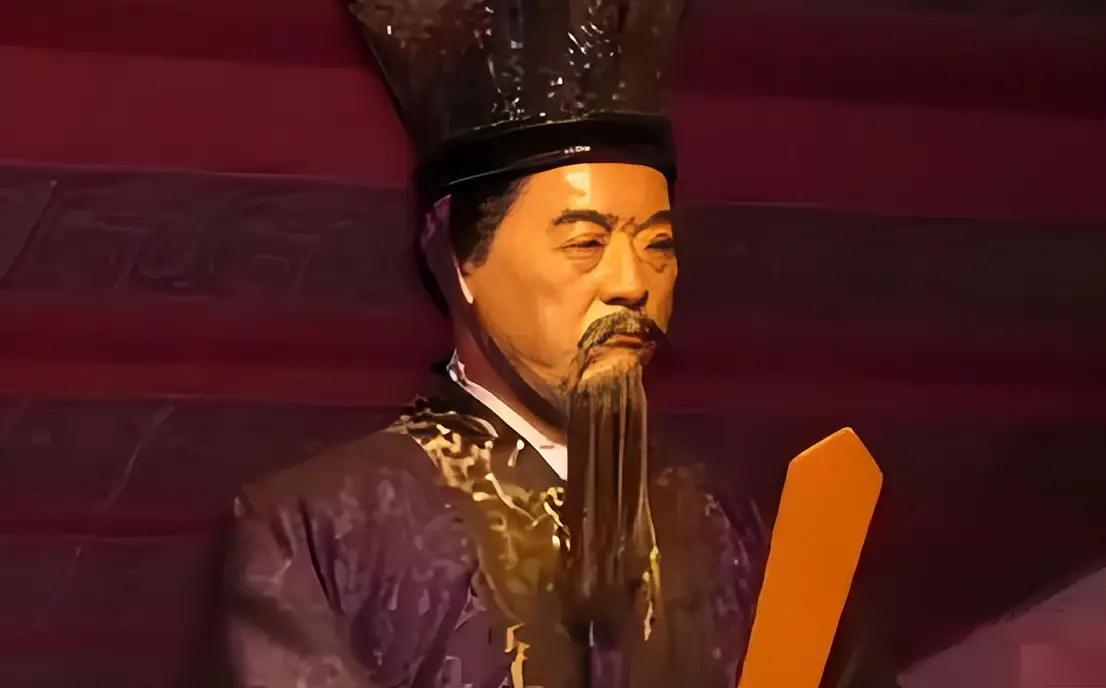 汉武帝很喜欢金日磾的儿子，时常召入宫中玩耍。这天，金日磾看见儿子正在殿下玩耍，他
