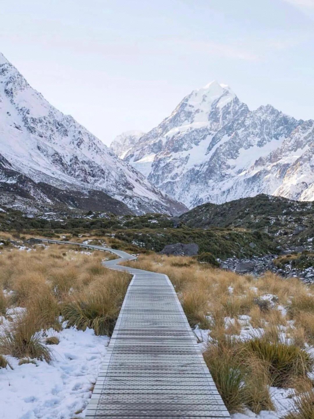 有很多的学生最近几天肯定都在赶寒假作业，其实没有必要。我是建议我们所有的老师开学