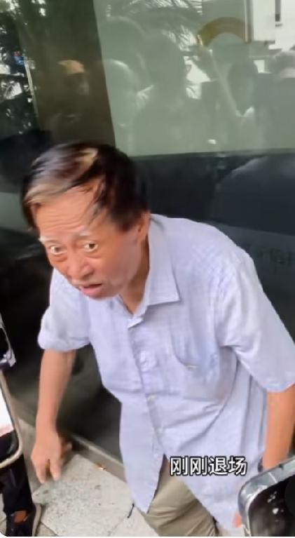 “建工”爷叔，据说早些年买了20万股上海建工，因为上海建工业绩好，他原本打算价值