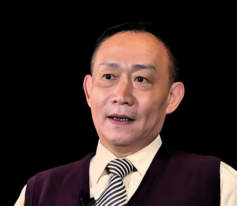 卢麒元“十五五”规划座谈会直言警示：私有化必须谨慎，国企是国家经济命脉卢麒