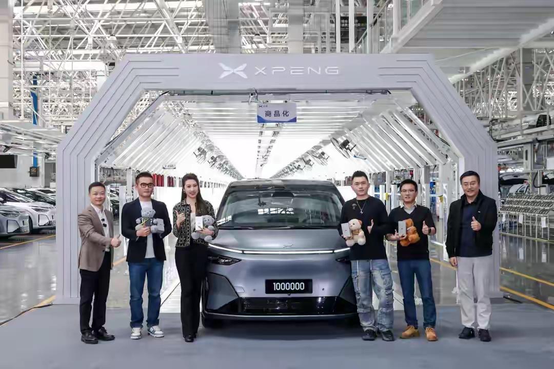 不管你信不信，这就是事实！特斯拉100万辆汽车下线用了144个月小鹏100万