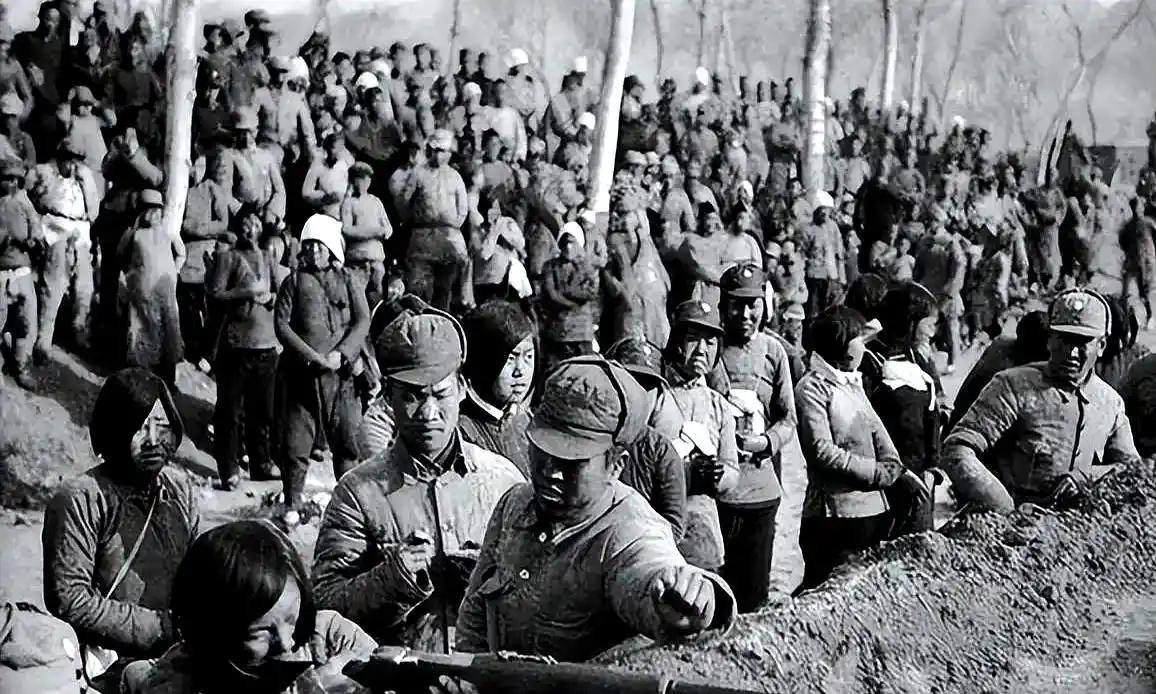 1943年泰国三万大军入侵云南，93师师长派500敢死队夜袭，一把火烧掉了泰军全