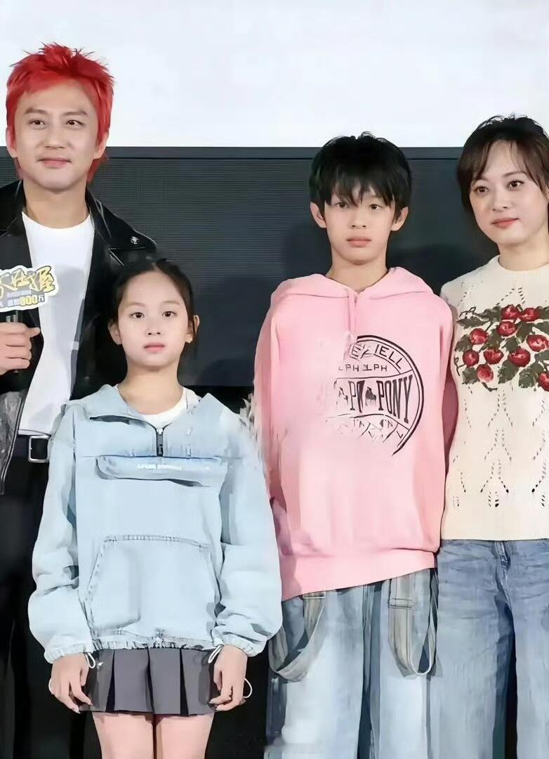 邓超被调侃拖儿子颜值后腿，太好笑了！