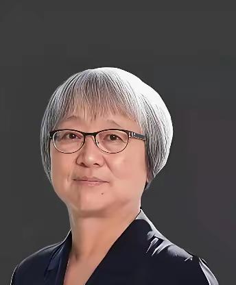 1977年上海“高考状元”袁钧瑛的归国之路1977年上海“高考状元”袁钧瑛