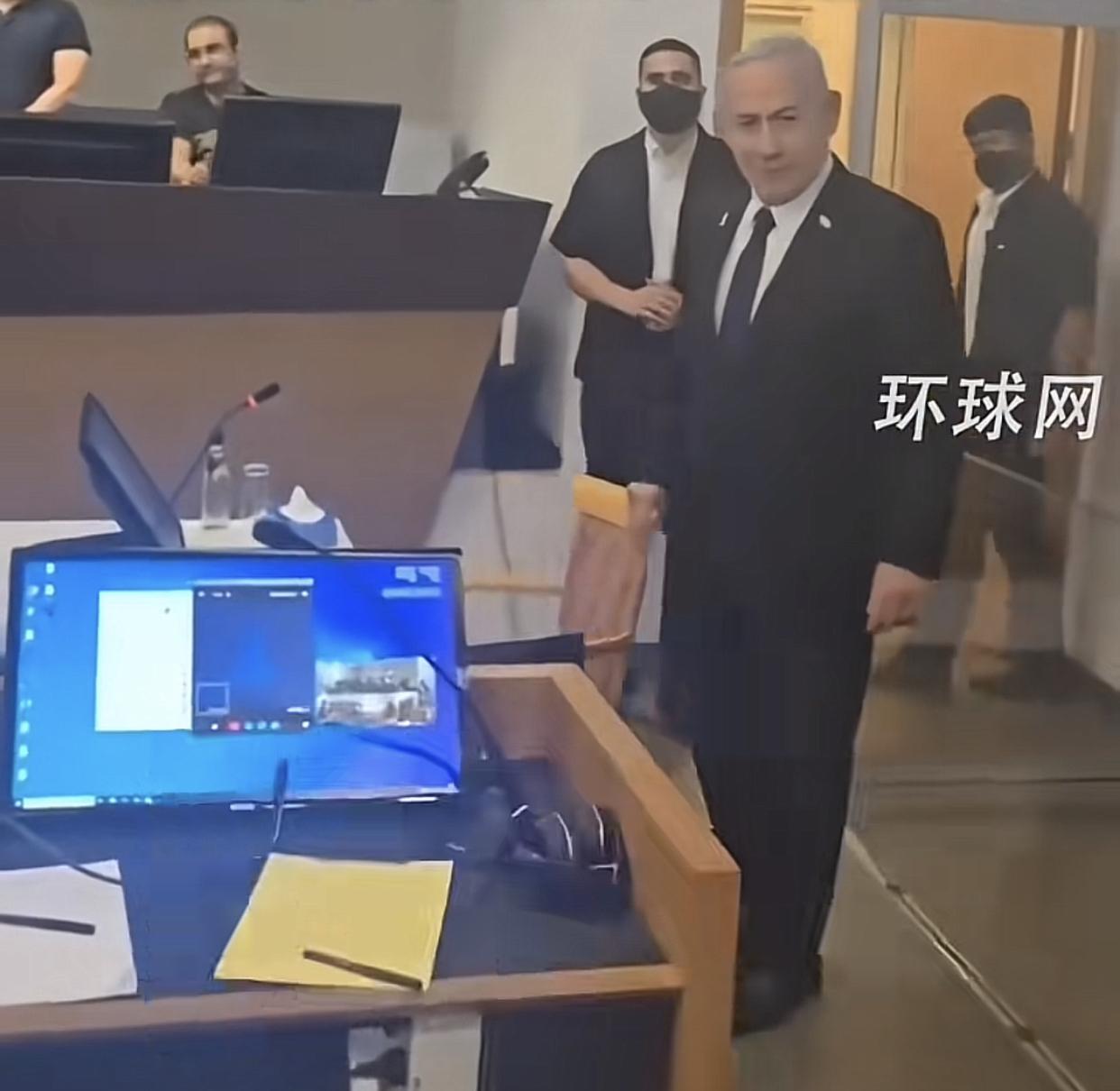内塔尼亚胡庭审上演闹剧，仅到场坐30分钟便借故匆匆离席！4月29日，以色列总理内