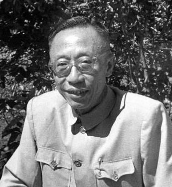 “听说传国玉玺被蒋介石偷走了，是真的吗？”毛主席向末代皇帝溥仪问道，溥仪表示属实