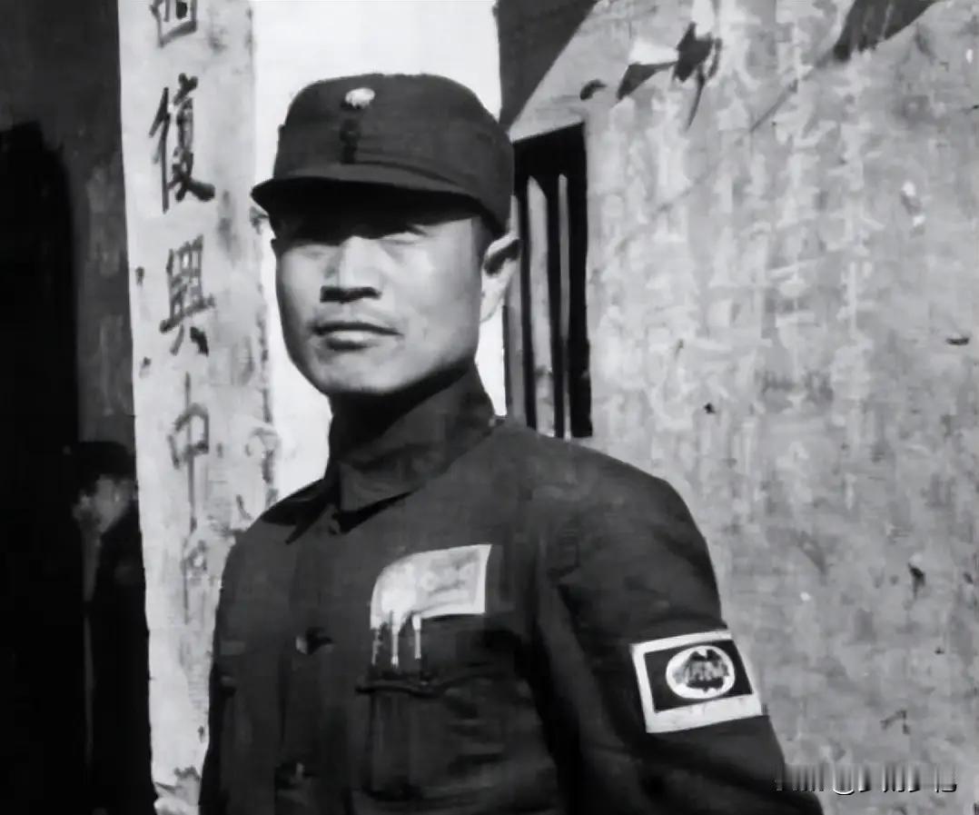 陈官庄惊魂一刻！杜聿明执意枪决7名侦察兵，一人冒死阻拦，事后才知捡回大命1