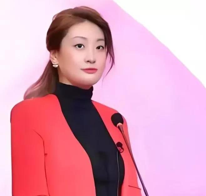 为啥王健林不让王思聪接手自家生意呢？原因不难理解。看看宗馥莉接手娃哈哈后的情况就