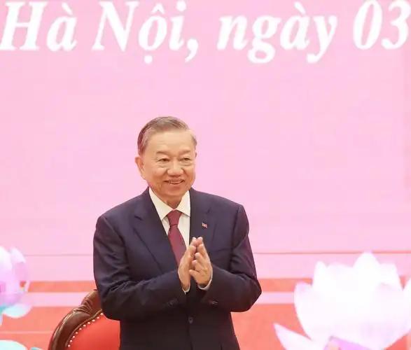 越南态度发生急转弯，就在中日冲突愈演愈烈的时候，新加坡都选择站队了，然而越南却突