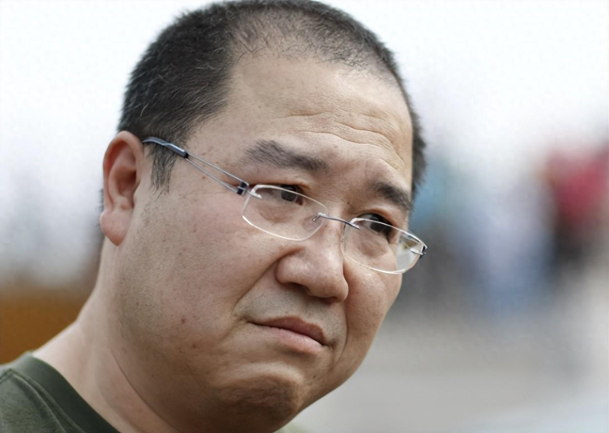 谌容离世周年，梁欢28年婚姻成照妖镜！冯小刚早预言：她亲手埋葬了天才编剧正文：