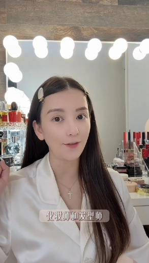 我的天啊！素颜的方媛长得一点都不好看，只是她的命太好了让人羡慕。方媛怀三胎儿子快
