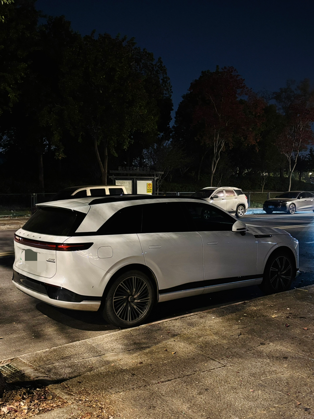 小鹏G9学会换这个又省一笔钱一、小鹏G9的日常保养纯电车的保养相较于燃油车和