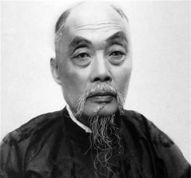 1897年，为了延续香火绵延子嗣，在原配妻子的安排下，张謇纳了一房小妾，可小妾迟
