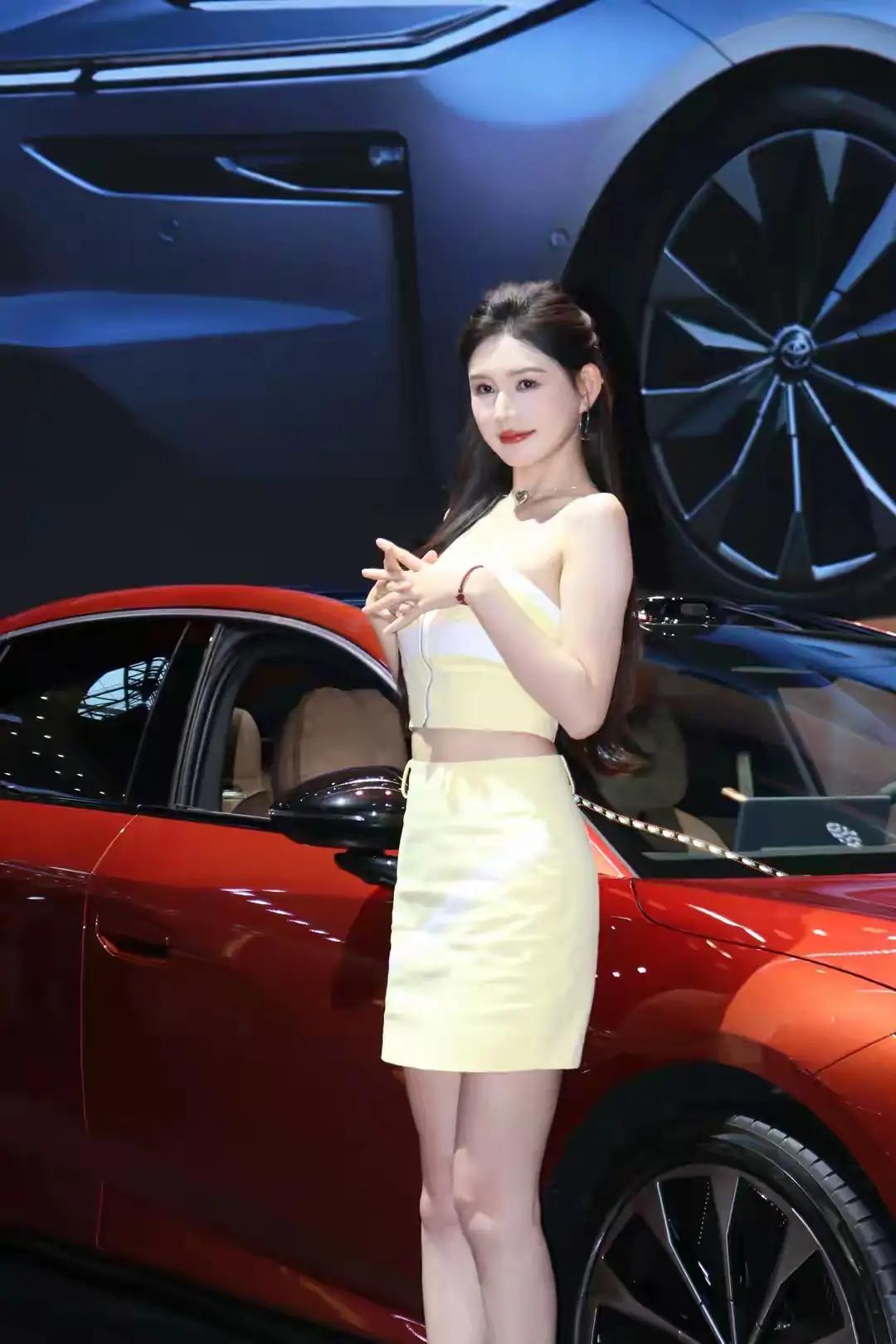 赤裸裸的现实来了，加满50升油箱：美国：约需370元人民币！日本：约需4