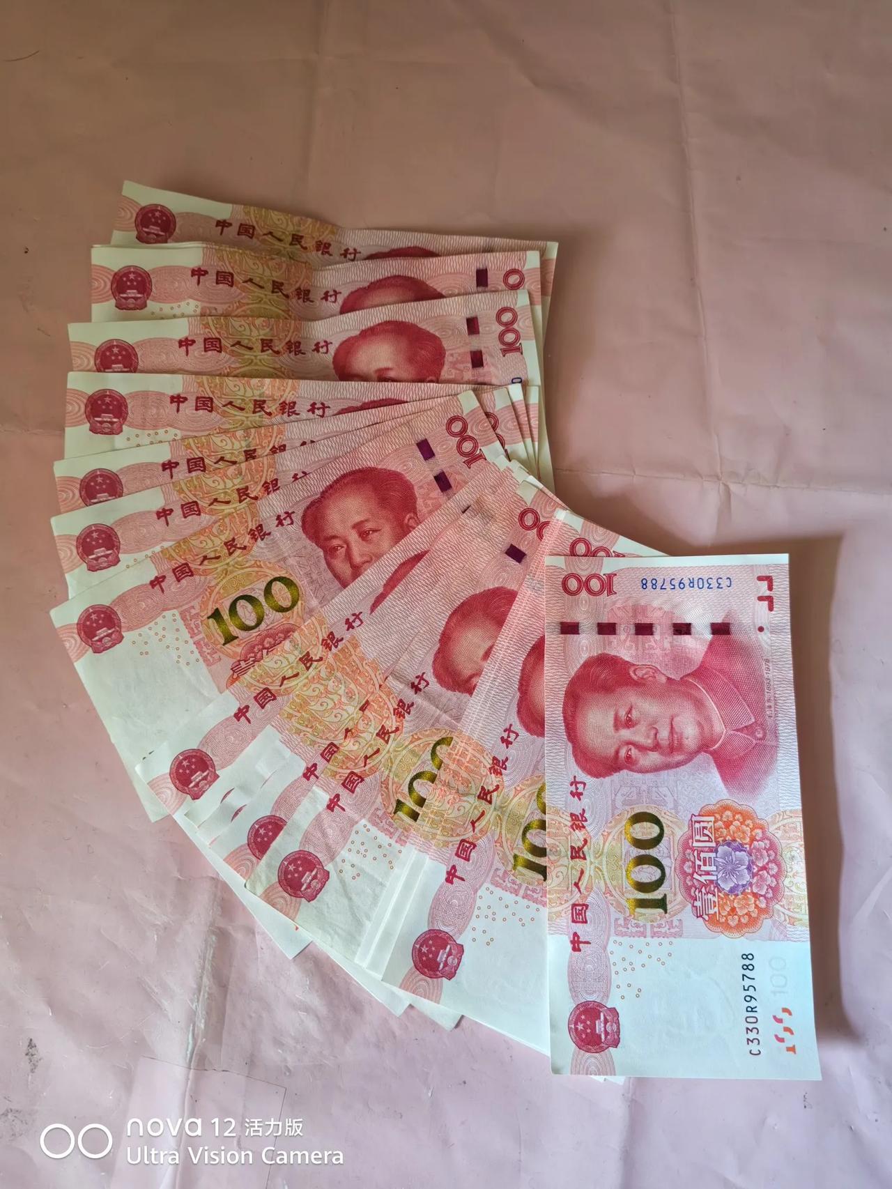 存款利率下调如何守住钱袋子。现在存款利率低，以前靠吃存款利息的这部分人，收入下降